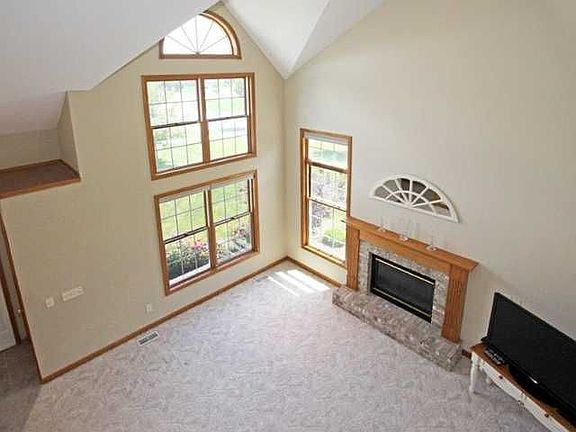 4th image of 312 Twinbrook Dr