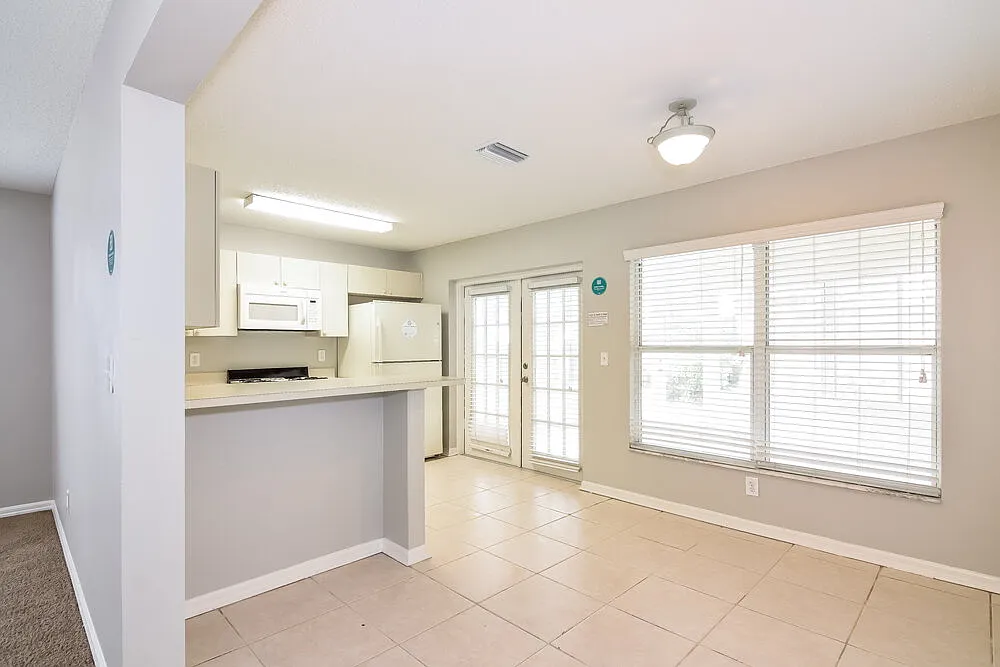 4 bed, 2.0 bath, 1503 sqft, $2,180 — Photo 4