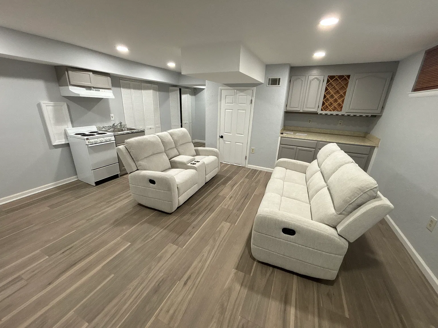 1 bed, $1,350 — Photo 3
