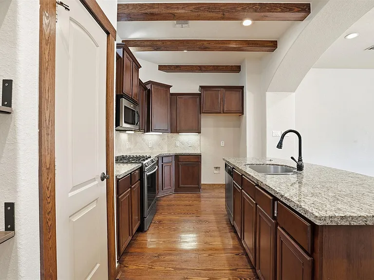 1426 W 21st St #A — Photo 13
