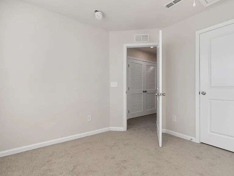 109 Brooklane Ct — Photo 22