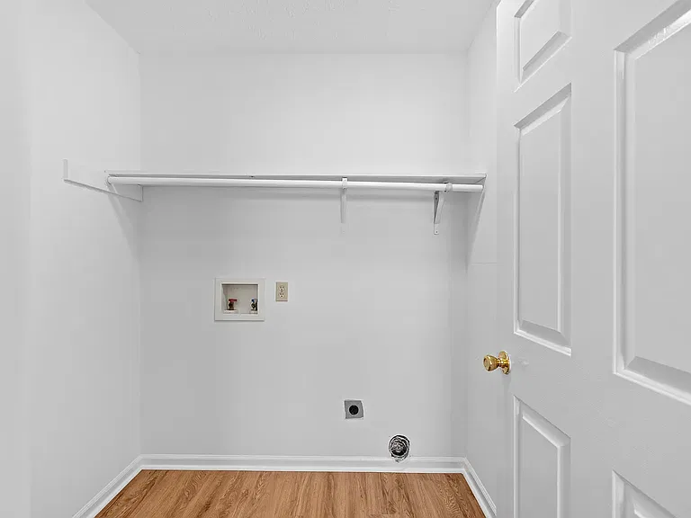 Austin Place Apartments — Photo 20
