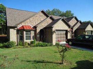 201 W Cobblestone Ct, Russellville, AR 72801