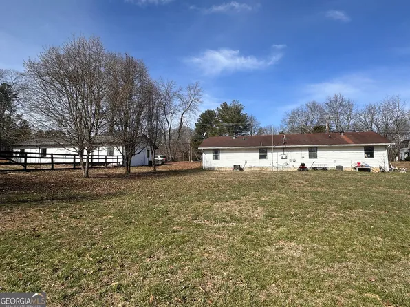 481 Main St, Clermont, GA 30527