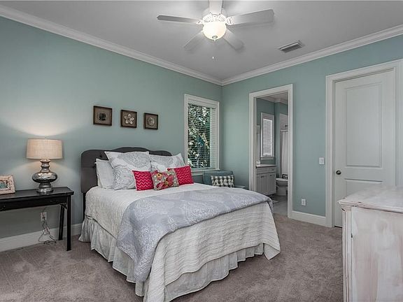 5th image of 515 Severn Ave