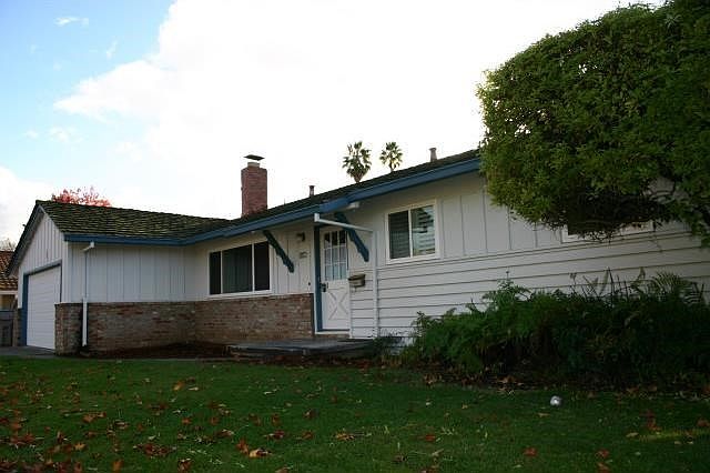 2nd image of 3653 Gavota Ave