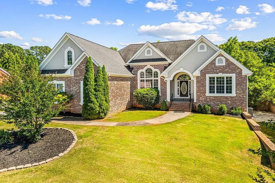 1st image of 3207 Brigadier Way