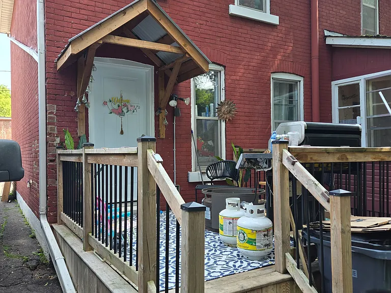 60 George St — Photo 2