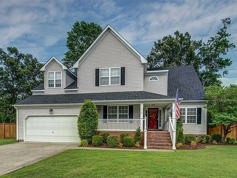 1516 Clearwater Ln — Photo 1