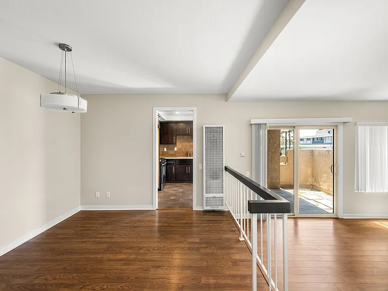 16939 Bluewater Ln — Photo 12