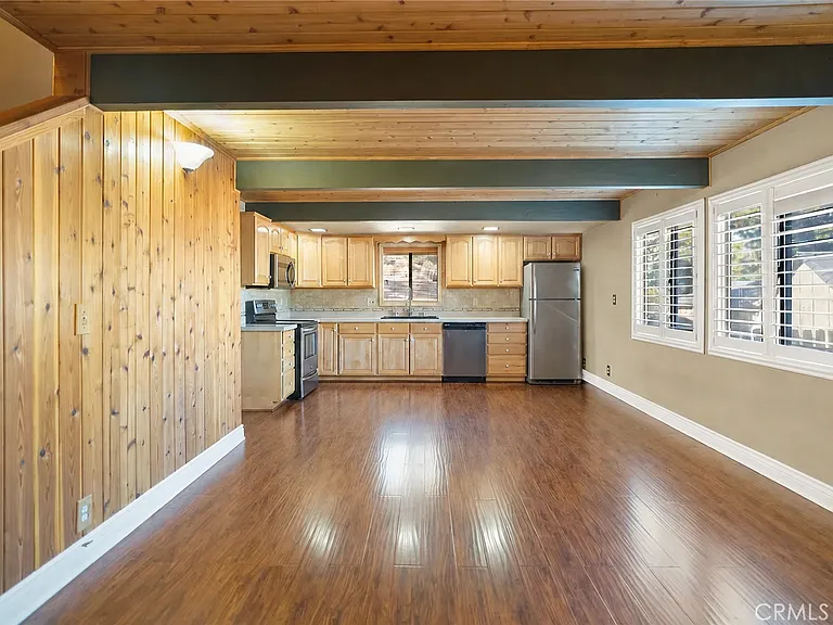 1809 Pioneer Way — Photo 7