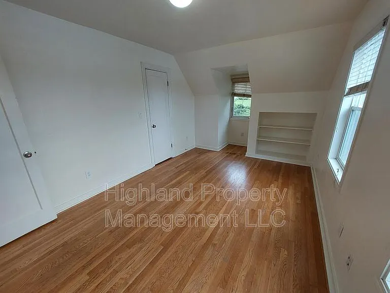 1020 NE B St #7 — Photo 19