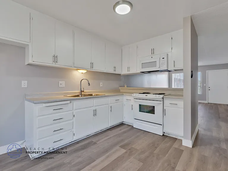 24818 Eshelman Avenue — Photo 41