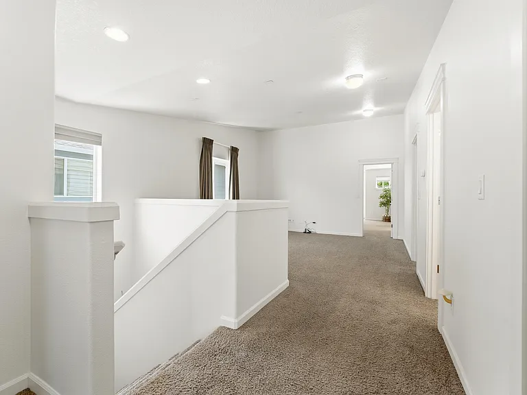 5231 SE Lone Oak St — Photo 17