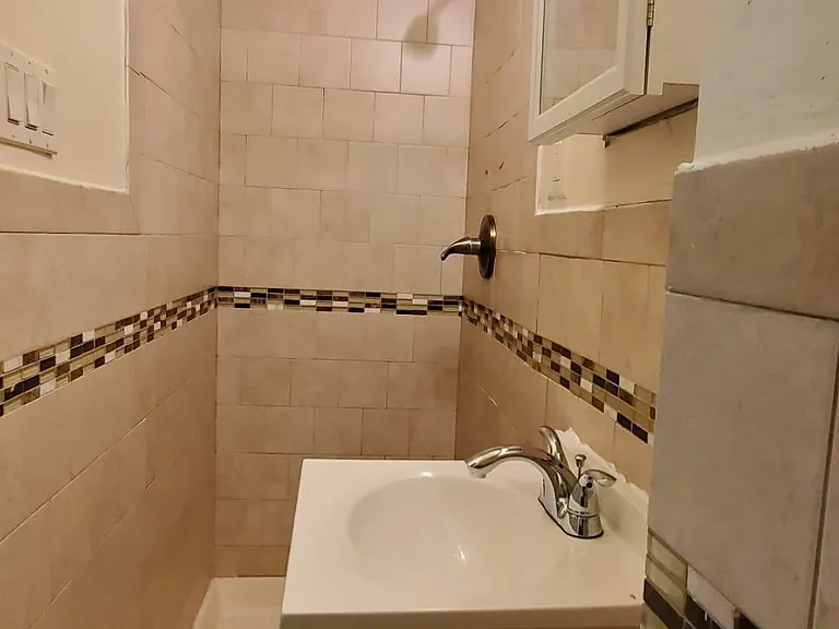 2106 Arthur Ave #LL — Photo 11