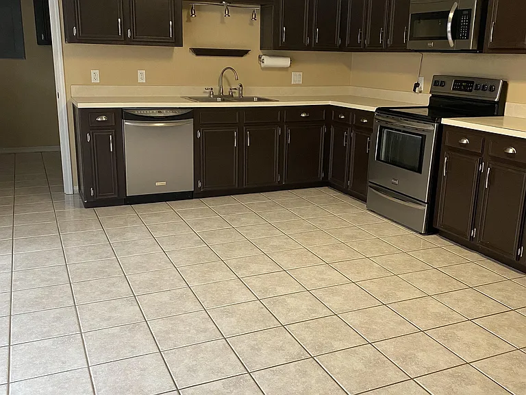 1624 Glendale Rd — Photo 13