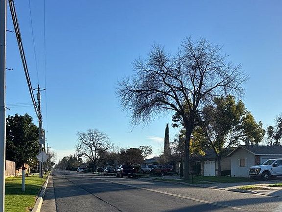4th image of 415 N Minnewawa Ave