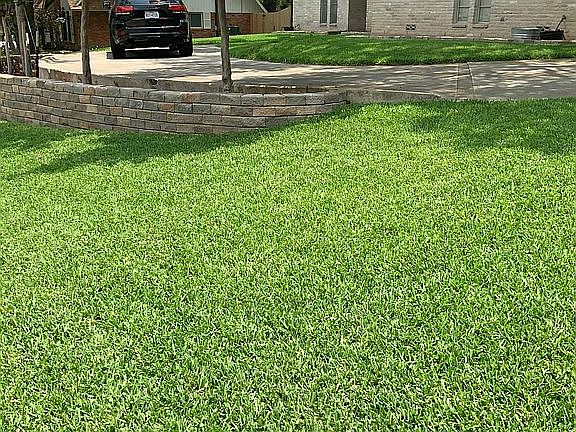 3rd image of 1702 Brogan Dr