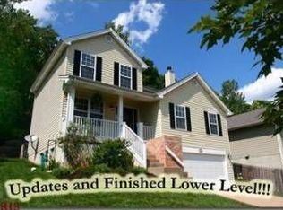 555 Elm Crossing Ct, Ballwin, MO 63021