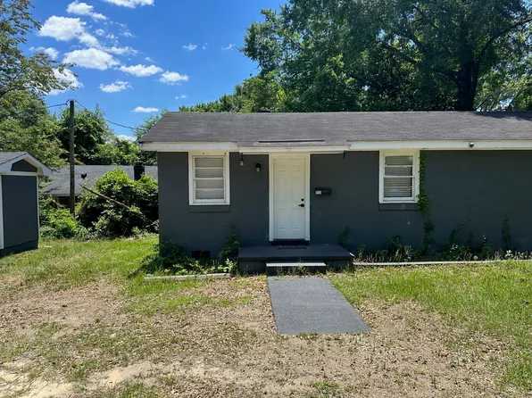 711 Bullock St, Fayetteville, NC 28301