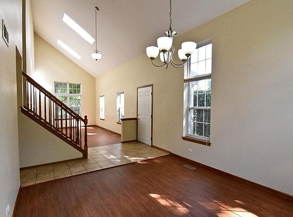3rd image of 257 Rainier Way #257