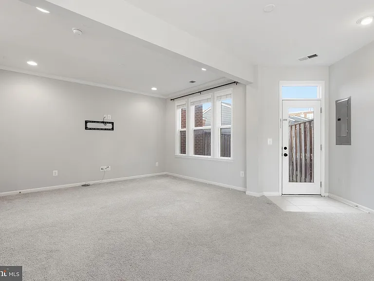 8923 Quarry Rd — Photo 15