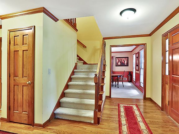 4th image of 195 Lakemont Dr