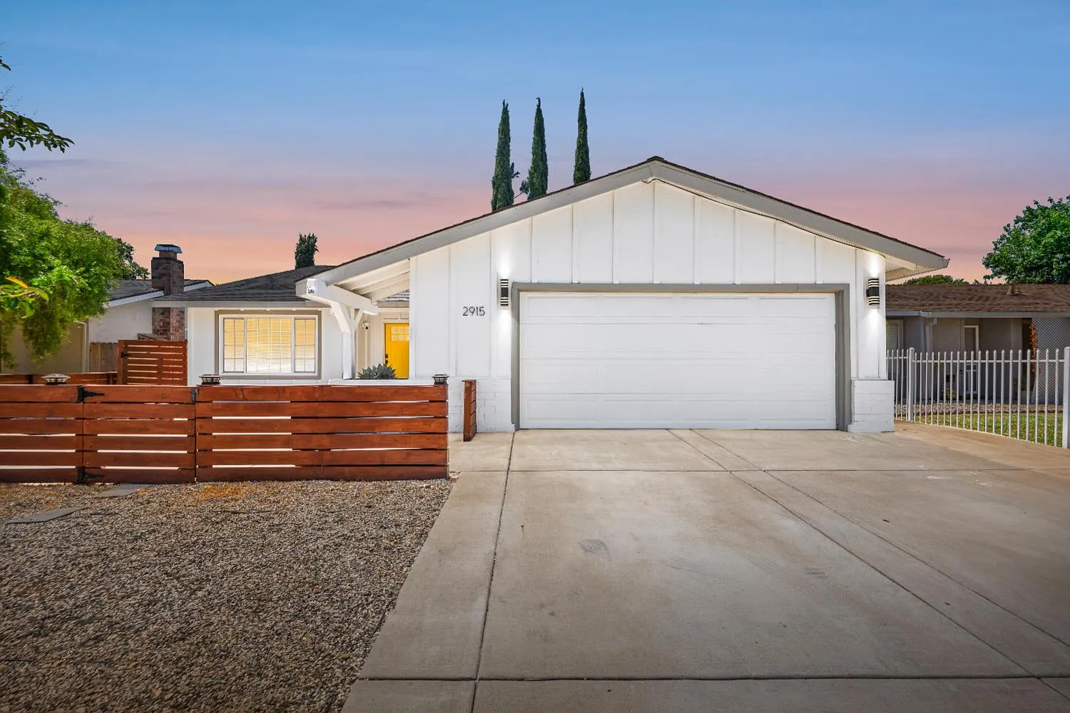 2915 Baronet Way photo 1