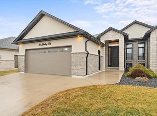 36 Destiny Dr, Leamington, ON N8H 0E1