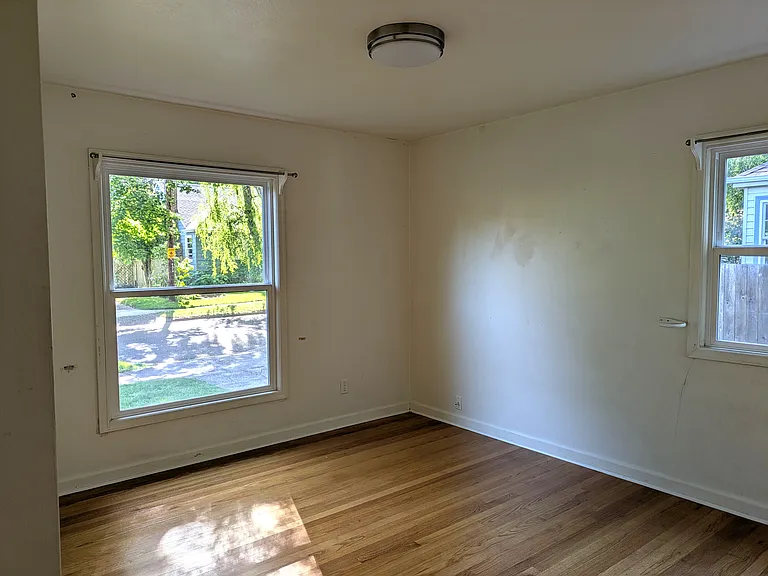 7081 N University Ave — Photo 8