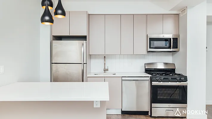 Rented by Nooklyn NYC LLC | media 49