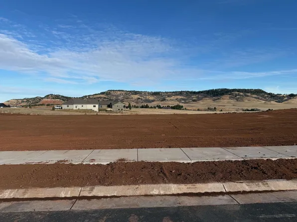 2862 SW Eetclover Cir, Spearfish, SD 57783