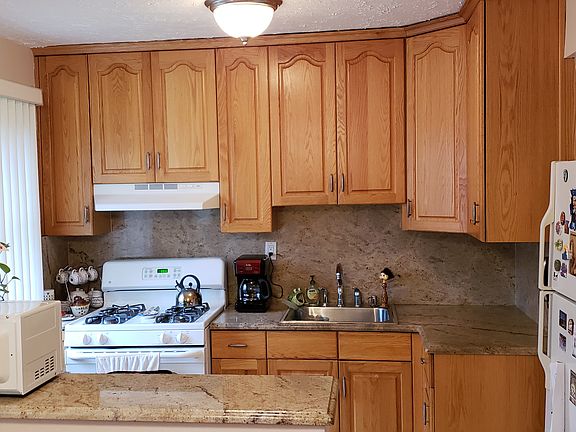 3rd image of 8104 155th Ave #79