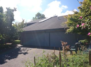 4949 SW Bruce St, Seattle, WA 98136