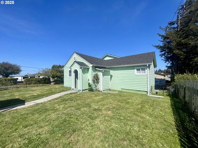 2105 Everett Ave, North Bend, OR, 97459