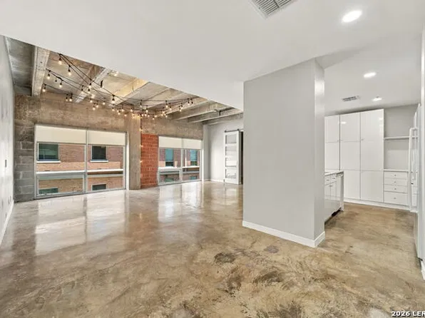 1115 S Alamo St, San Antonio, TX