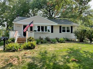 935 Grandin Ave, Rockville, MD 20851