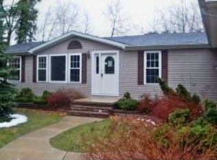 3044 Cornelius Ct, Green Bay, WI 54311