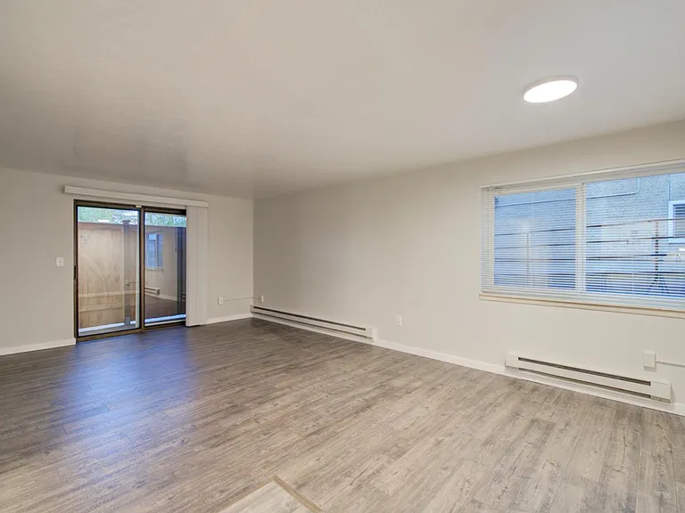 715 N 85th St #1 — Photo 3