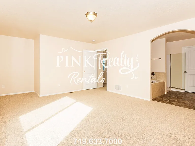 2325 Washo Cir — Photo 21