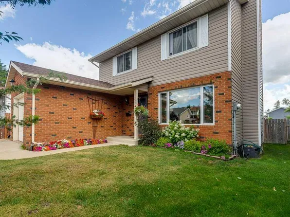 165 W Greig Dr, Red Deer, AB T4P 2N4