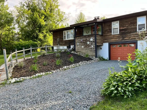 968 County Highway 126, Amsterdam, NY 12010
