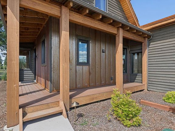 3rd image of 40 Crooked Stick Way