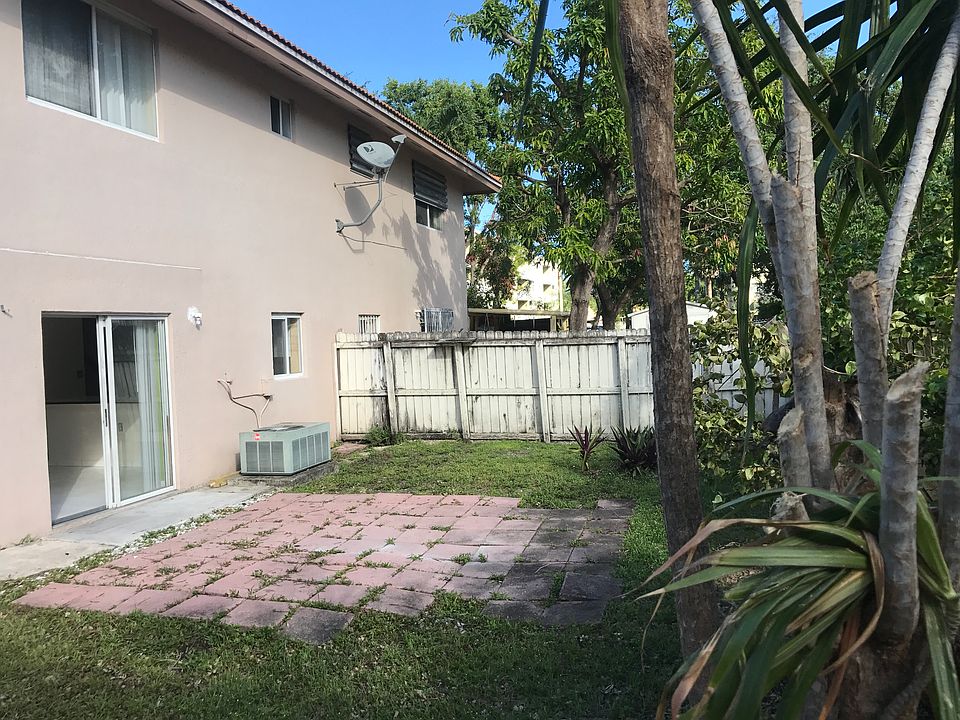1st image of 8020 NW 10th St Unit 7