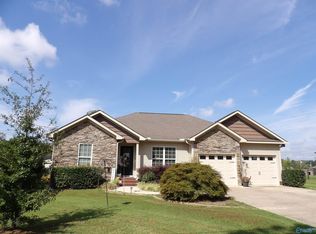 1820 Lasseter Rd, Rainbow City, AL 35907