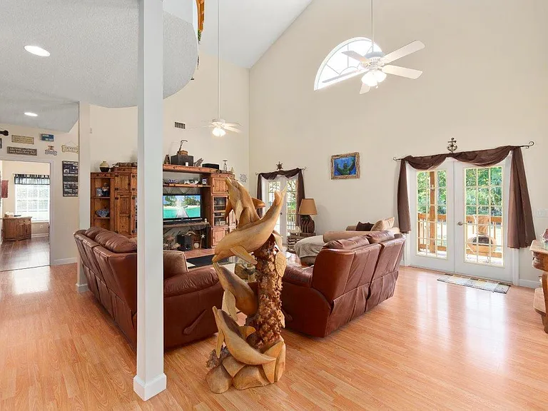 405 SE Salerno Rd — Photo 14