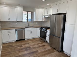 126 29th St APT B, Hermosa Beach, CA 90254