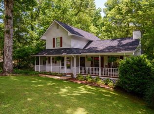 10926 Harbor Rd N, Soddy Daisy, TN 37379