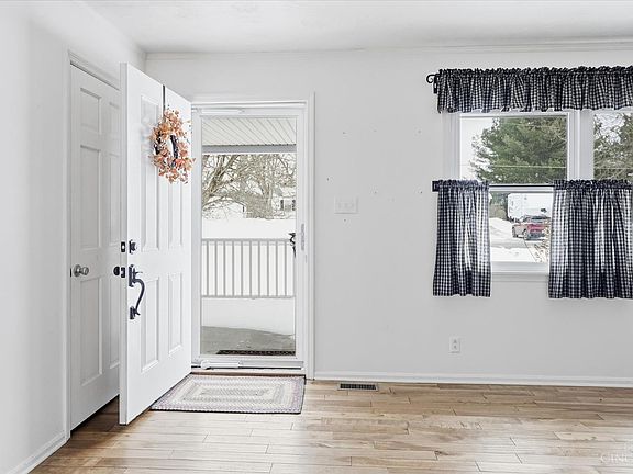 5th image of 6825 Haggerty Rd