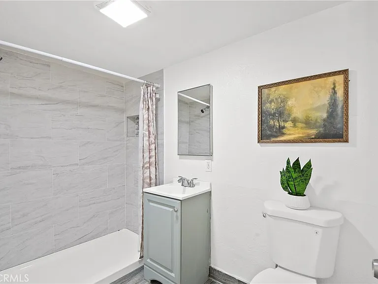 3008 N Arrowhead Ave #A — Photo 10